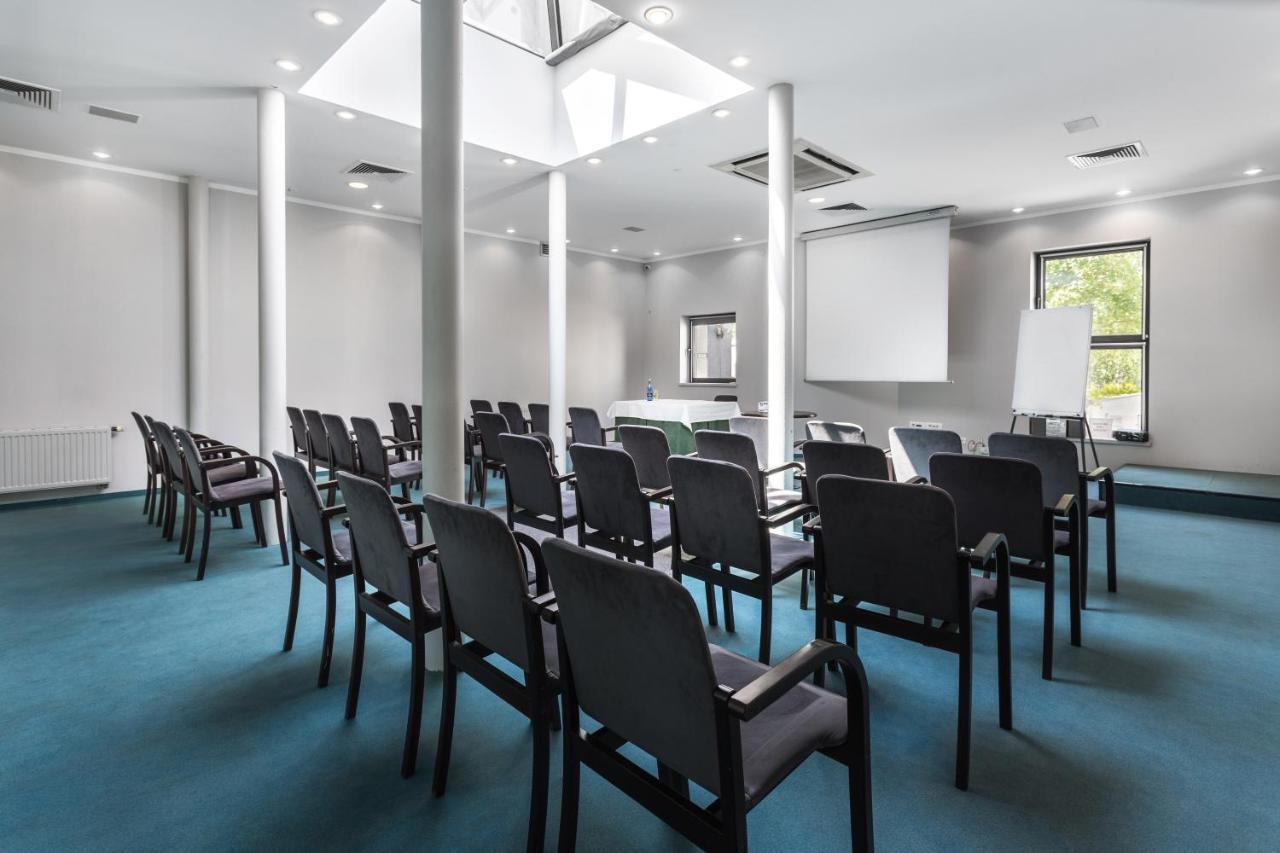Hotel T&T Poznań Kültér fotó